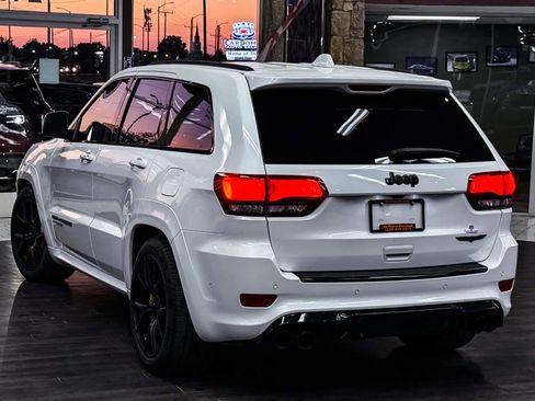 Used 2021 Jeep Grand Cherokee Trackhawk image 13