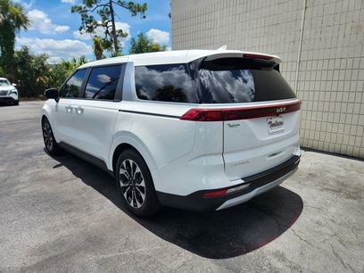 Used 2024 Kia Carnival EX