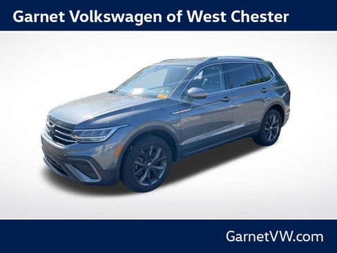 Certified 2023 Volkswagen Tiguan SE FWD image 1