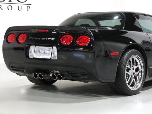 Used 2002 Chevrolet Corvette Z06 w/ Memory Pkg image 43