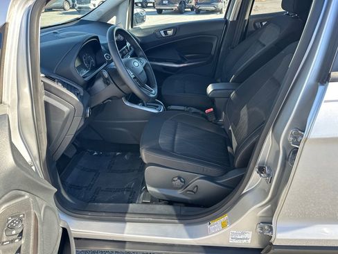Used 2020 Ford EcoSport SE w/ SE Convenience Package image 9