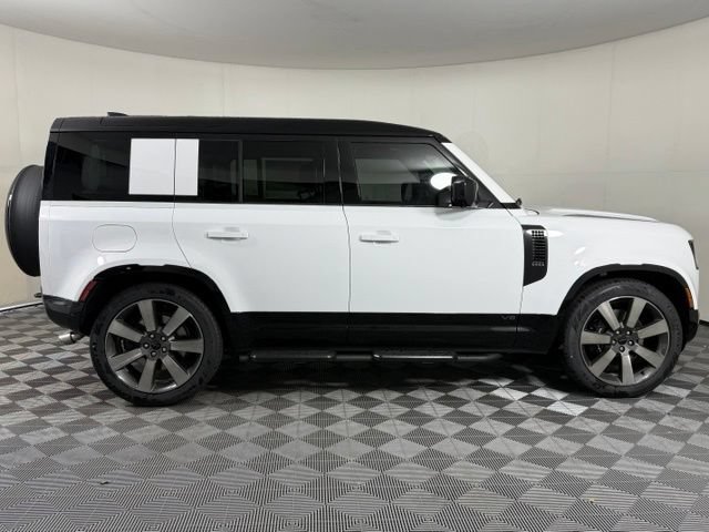 New 2026 Land Rover Defender 110 V8 AWD/4WD image 8