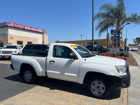 Used 2014 Toyota Tacoma 2WD Regular Cab image 9