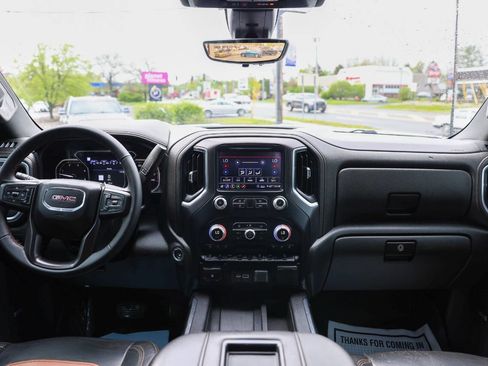 Used 2020 GMC Sierra 2500 AT4 w/ AT4 Premium Package image 29