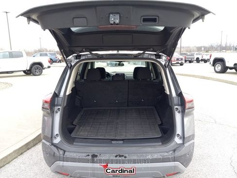 Used 2023 Nissan Rogue S image 8