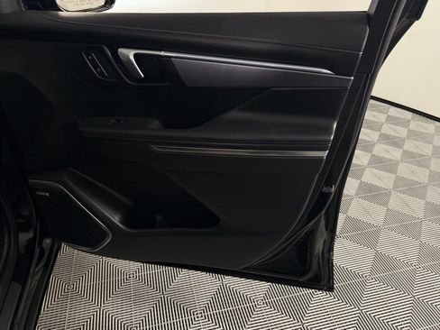 Used 2025 Buick Enclave Sport Touring image 33