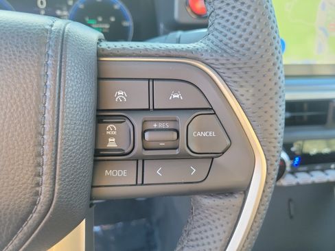 Used 2026 Toyota Tacoma TRD Sport w/ TRD Sport Premium Package RWD image 19