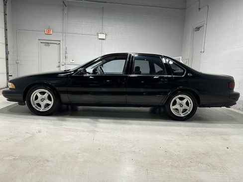 Used 1996 Chevrolet Caprice SS image 19