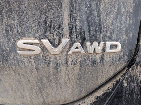 Used 2020 Nissan Rogue SV image 10