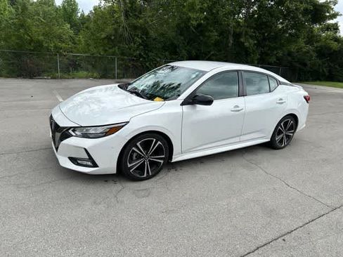 Used 2021 Nissan Sentra SR FWD image 17