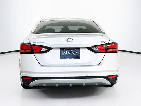 Used 2023 Nissan Altima 2.5 SV image 7