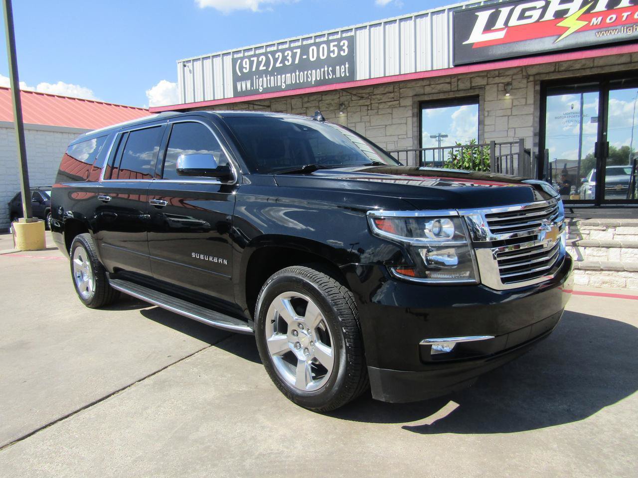 Used 2017 Chevrolet Suburban Premier AWD/4WD image 6