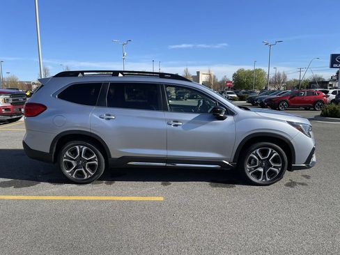 Used 2024 Subaru Ascent Limited w/ Technology Package AWD/4WD image 11