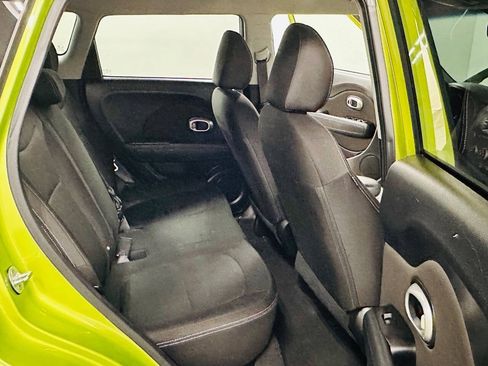 Used 2016 Kia Soul FWD image 23