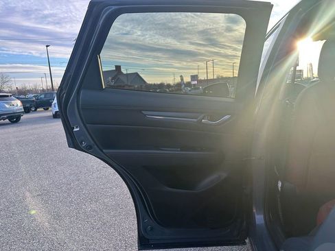 Used 2024 MAZDA CX-5 Carbon Edition image 9