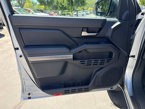 New 2026 Toyota Tacoma TRD Off-Road AWD/4WD image 11