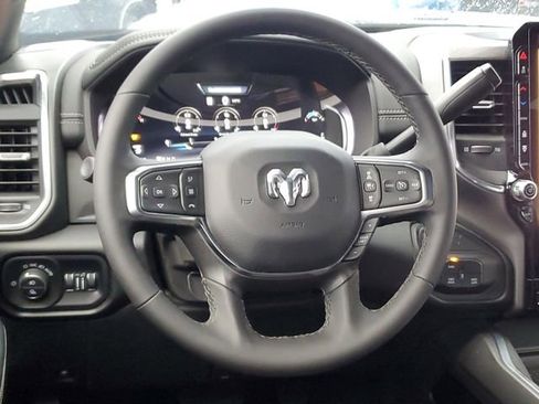 New 2026 RAM 1500 4x4 Crew Cab image 7