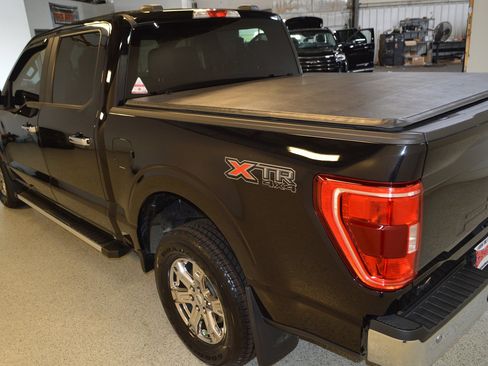 Used 2022 Ford F150 XLT w/ XTR Package image 5