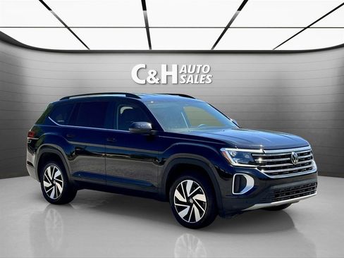 Used 2025 Volkswagen Atlas SE FWD image 3