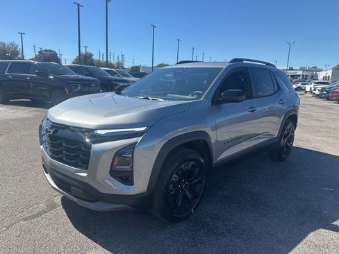 New 2026 Chevrolet Equinox LT w/ Convenience Package II image 7