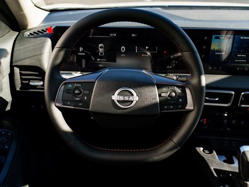 New 2026 Nissan Sentra SR w/ SR Premium Package FWD image 12