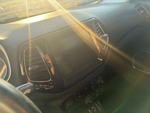 Used 2021 Jeep Compass Limited AWD/4WD image 11