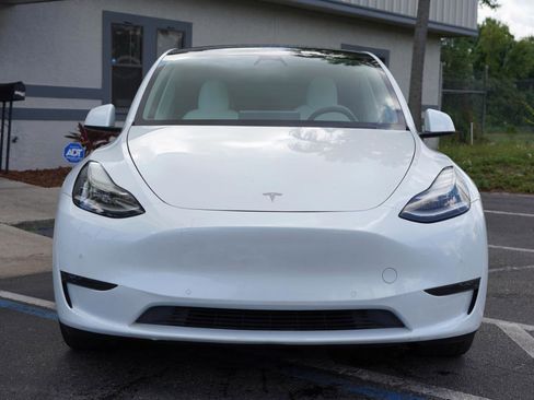 Used 2020 Tesla Model Y Long Range AWD/4WD image 2