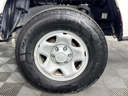 Used 2020 Toyota Tacoma SR image 33