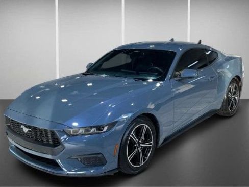 Used 2024 Ford Mustang Coupe image 3