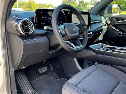 New 2026 Chevrolet Equinox LT w/ Midnight Edition image 8