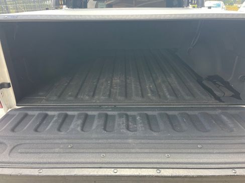 Used 2020 RAM 1500 Tradesman w/ Chrome Appearance Group image 8