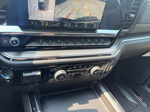 New 2026 Chevrolet Silverado 2500 ZR2 AWD/4WD image 26