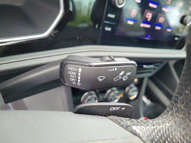 Used 2023 Volkswagen Jetta GLI Autobahn FWD image 24