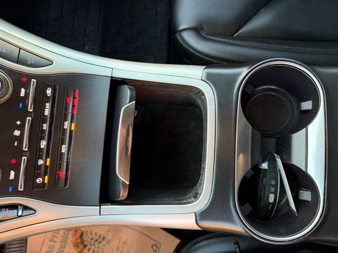 Used 2019 Lincoln Nautilus FWD image 23