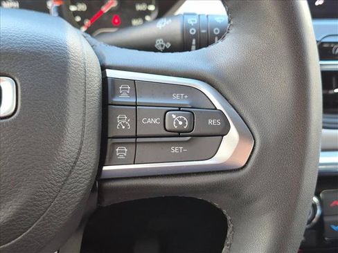 Used 2024 Jeep Compass Limited AWD/4WD image 5