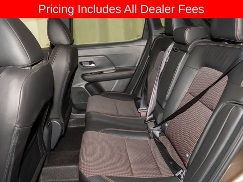Used 2025 Nissan Kicks SR AWD/4WD image 8