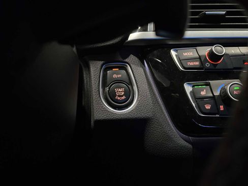 Used 2017 BMW M3 image 28