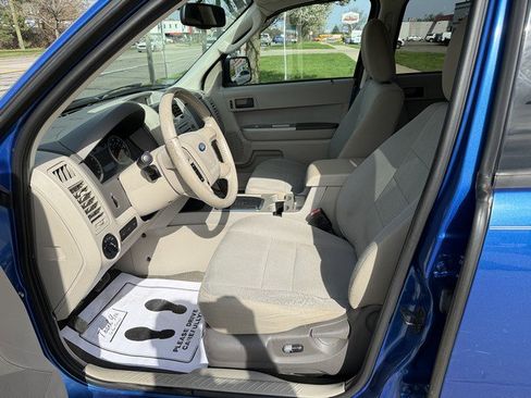 Used 2012 Ford Escape XLT FWD image 9