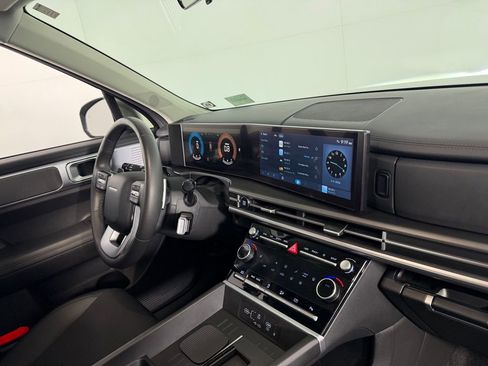 Used 2025 Hyundai Santa Fe SEL image 31
