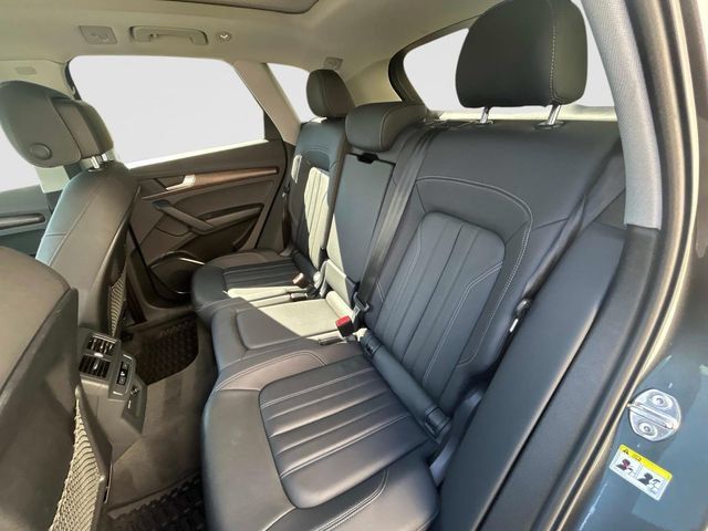 Used 2023 Audi Q5 2.0T Premium w/ Convenience Package AWD/4WD image 18