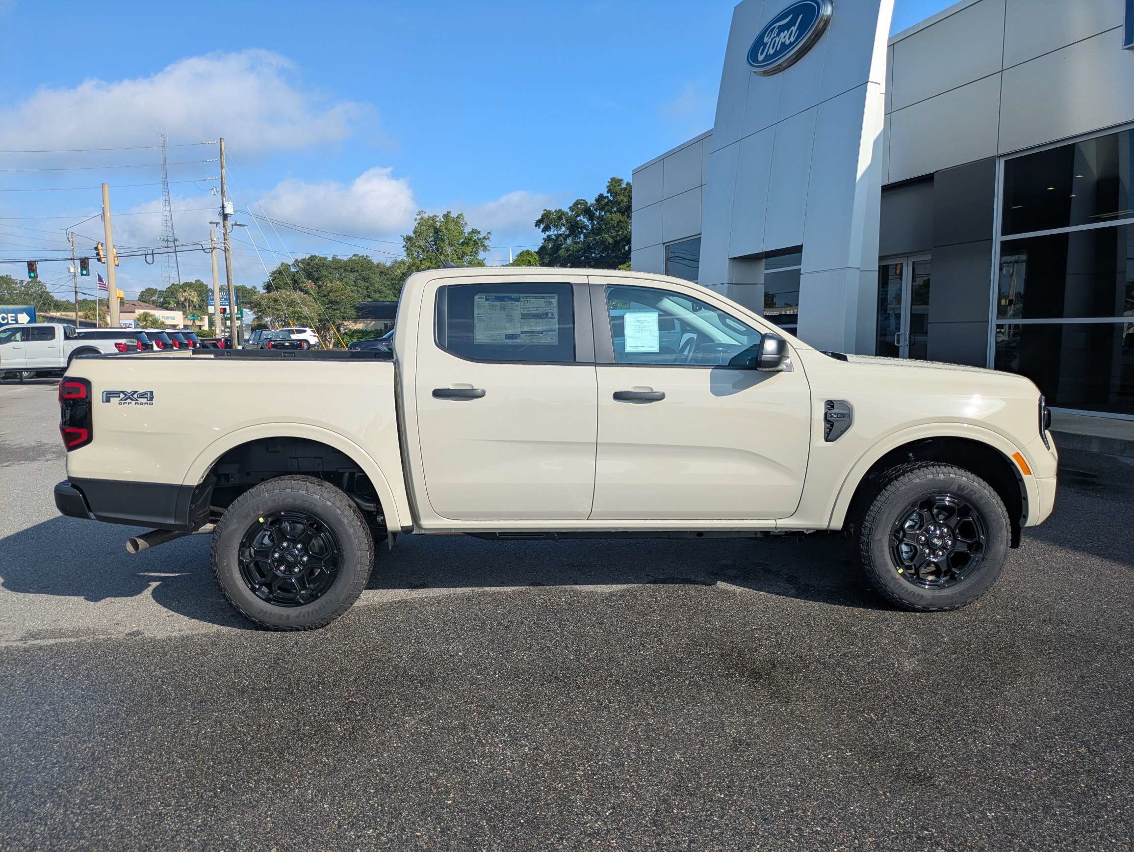 New 2026 Ford Ranger XLT w/ FX4 Off-Road Package AWD/4WD image 3