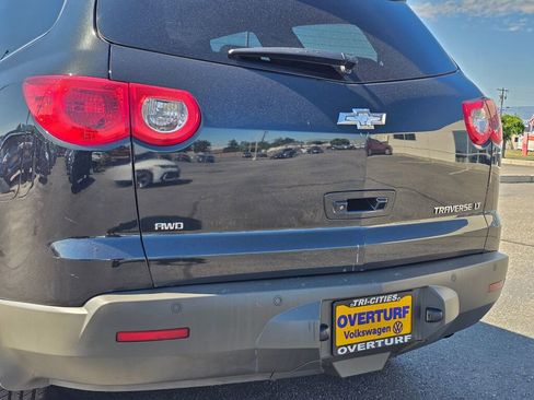 Used 2012 Chevrolet Traverse LT w/ LPO, 'HIT The Road' Package AWD/4WD image 7