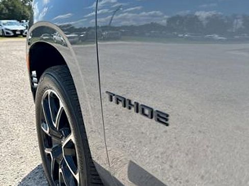 Used 2022 Chevrolet Tahoe RST w/ Luxury Package image 10