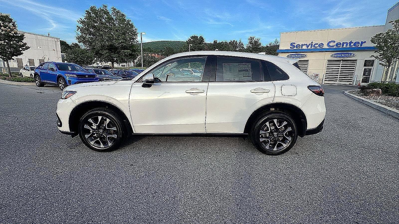 New 2027 Honda HR-V EX-L image 7