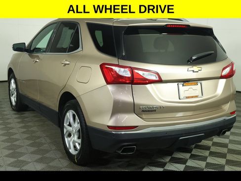 Used 2018 Chevrolet Equinox LT AWD/4WD image 3