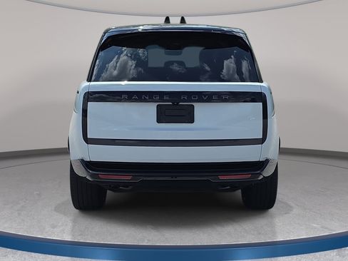 Used 2025 Land Rover Range Rover SE AWD/4WD image 6