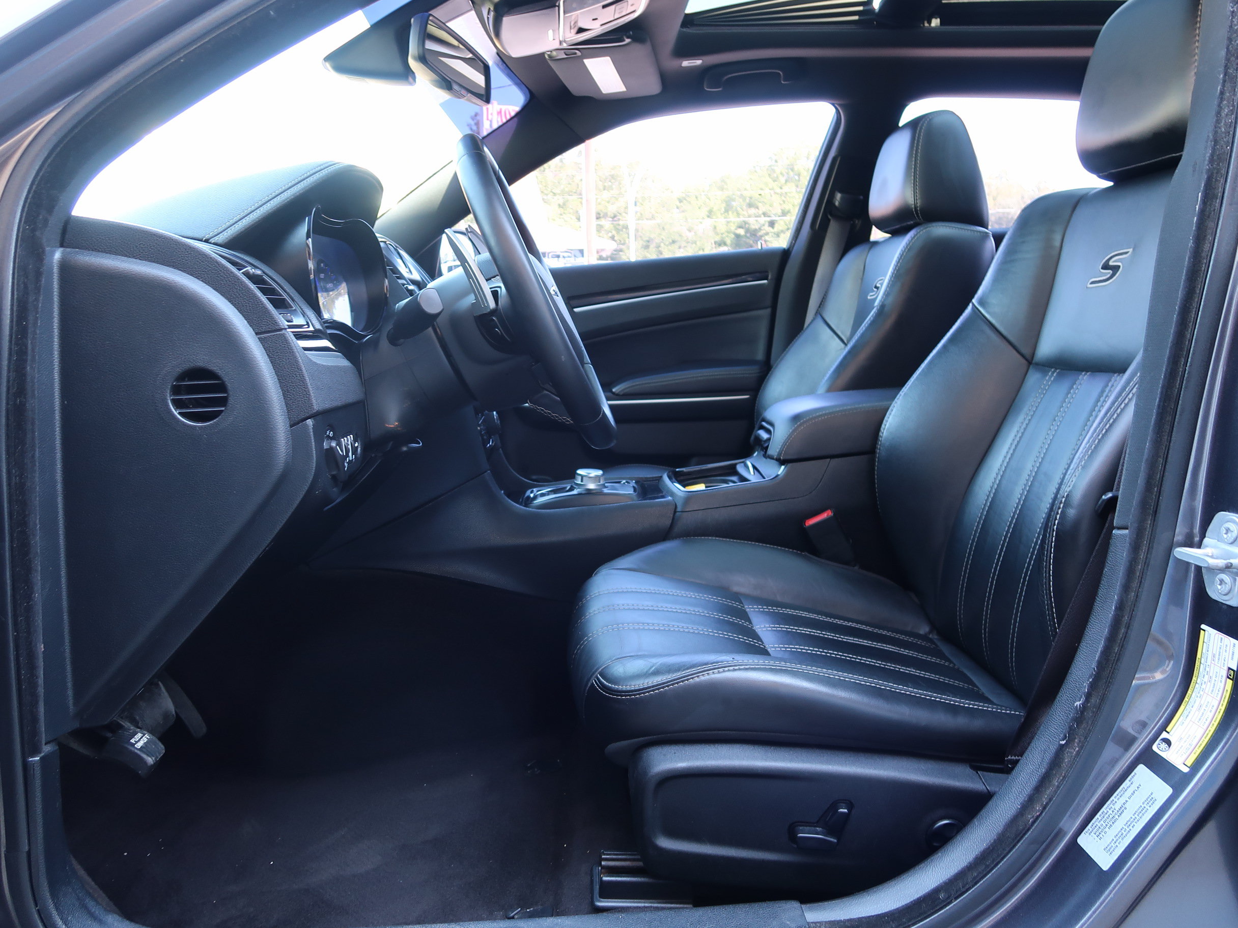 Used 2017 Chrysler 300 S w/ 300S Premium Group AWD/4WD image 23