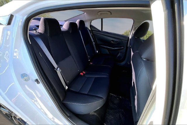 Used 2024 Nissan Sentra SV FWD image 24