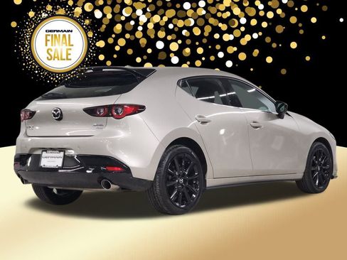 Certified 2025 MAZDA MAZDA3 Hatchback w/Premium Plus Pkg image 6