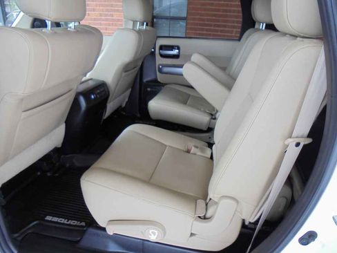 Used 2021 Toyota Sequoia Limited w/ Safety & Convenience Package RWD image 9
